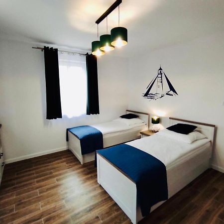 Apartament Blekit Fal Ustka Apartman Kültér fotó