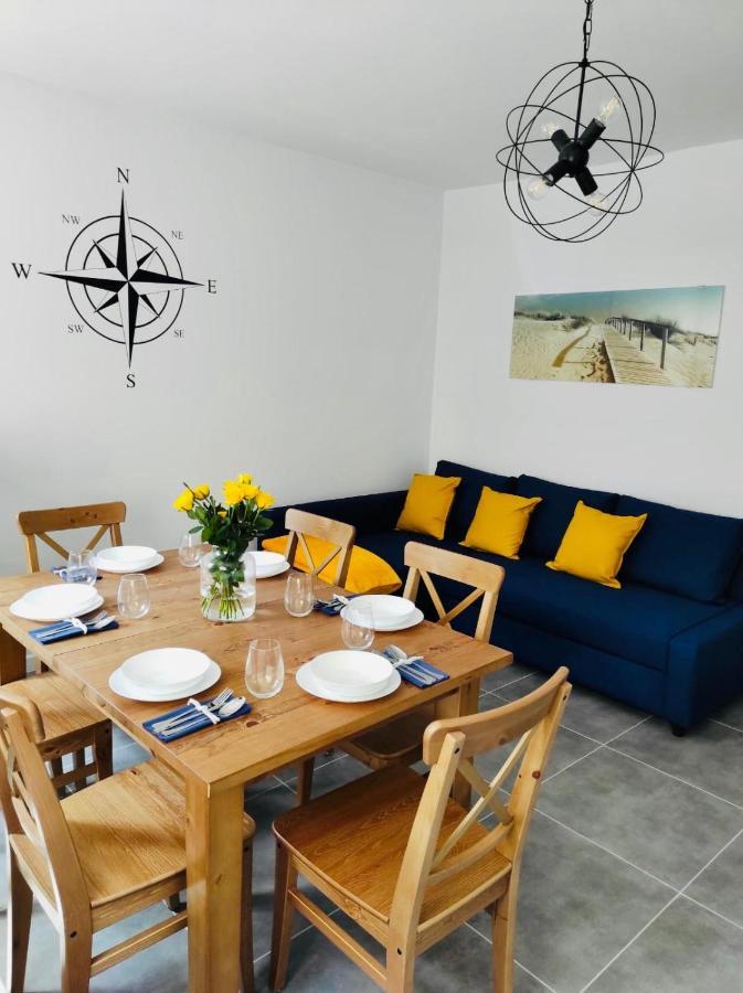 Apartament Blekit Fal Ustka Apartman Kültér fotó
