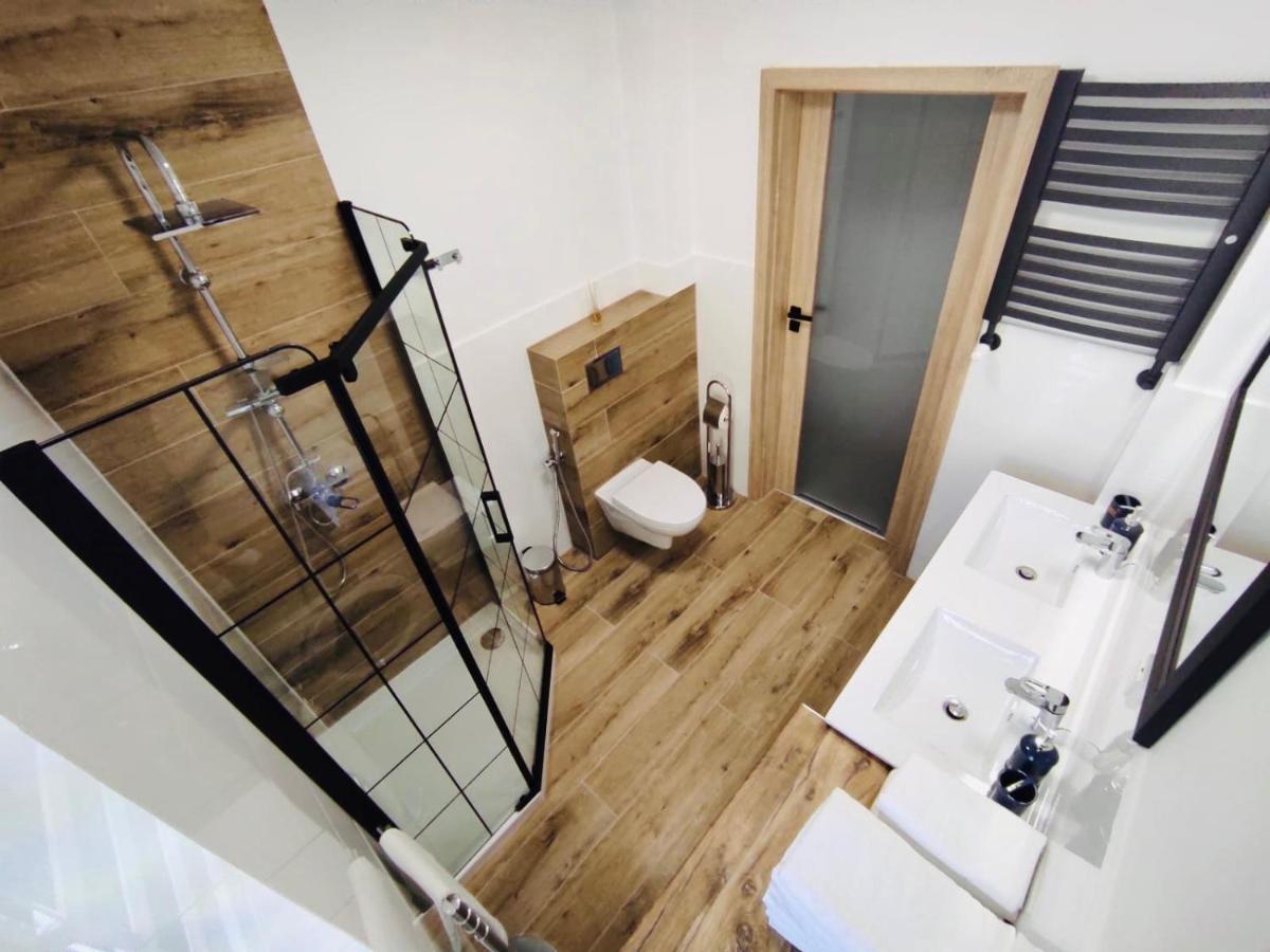 Apartament Blekit Fal Ustka Apartman Kültér fotó
