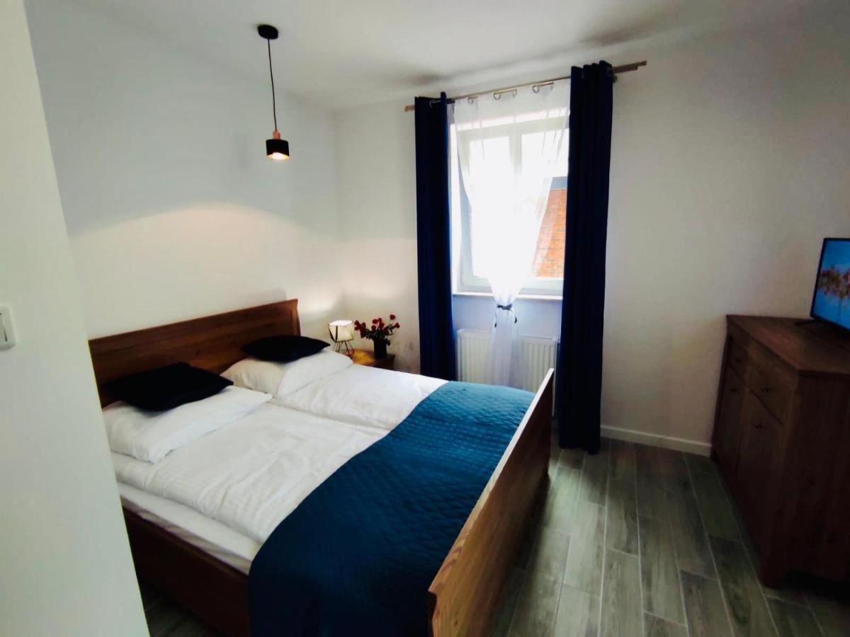 Apartament Blekit Fal Ustka Apartman Kültér fotó